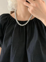 EBON ELEGANCE NECKLACE