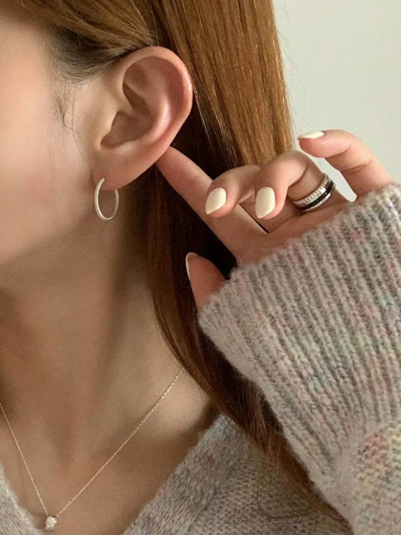 TWIST RING EARRINGS