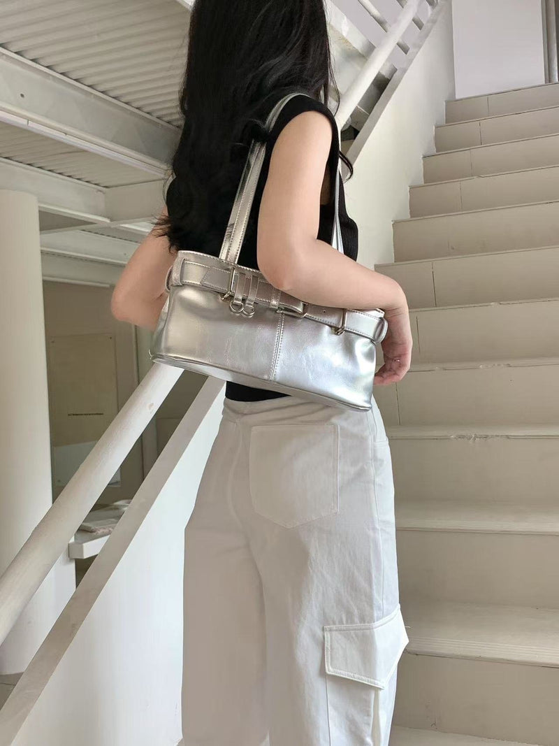 REVERIE STRAP BAG