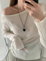 LOVE ME NOT NECKLACE