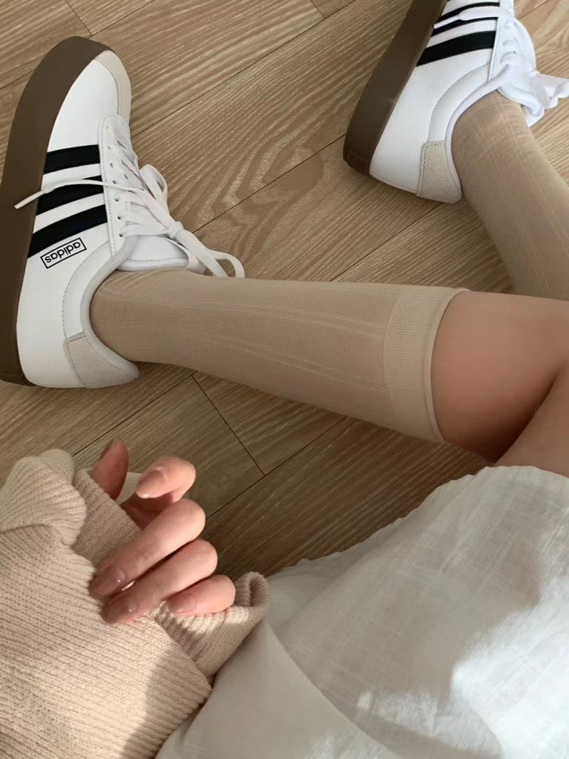 SHEER STRETCH KNEE SOCKS
