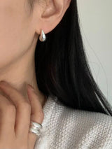 BOLD TEARDROP EARRINGS