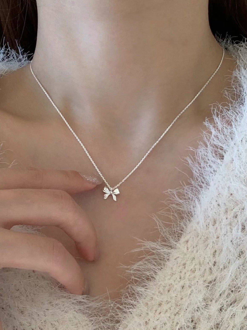 CAYLE RIBBON NECKLACE