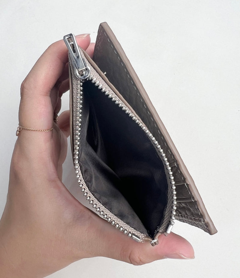 STITCHES LEATHER HALF WALLET