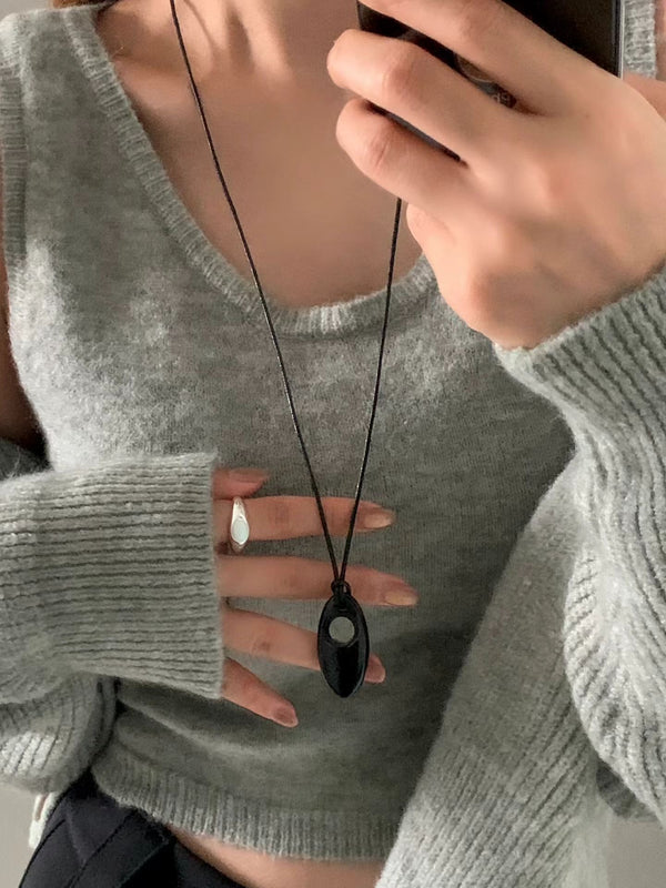 HOLLOW STONE LONG NECKLACE