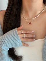 ROUGE ONYX NECKLACE