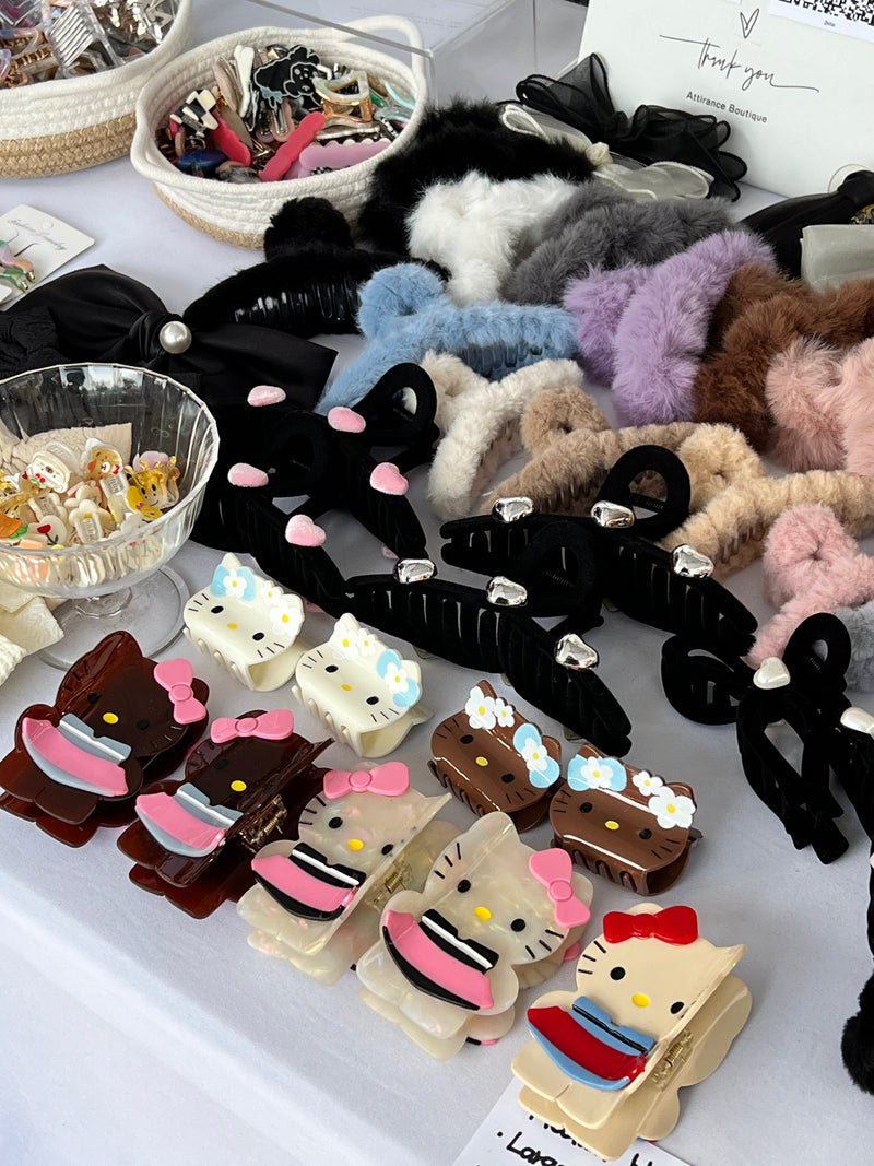 BLUE RIBBON CAT HAIR CLIP