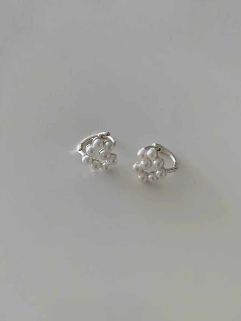 ONE TOUCH PEARL EARRINGS