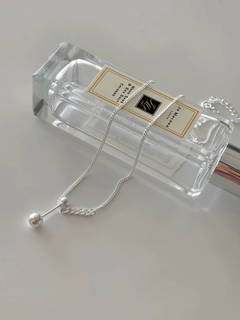 UNIQUE BALL NECKLACE