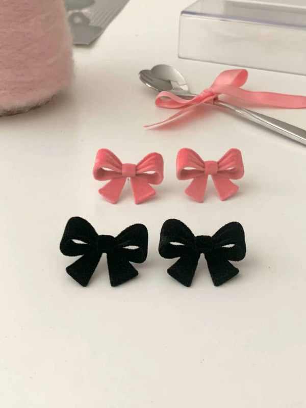 VELVET RIBBON EARRINGS