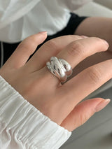 SCULPTED CURVE RING