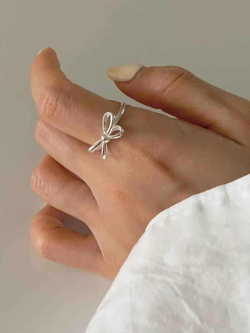 VELY RIBBON OEN RING