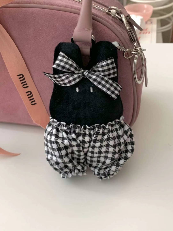 RIBBON PANTS RABBIT KEY RING