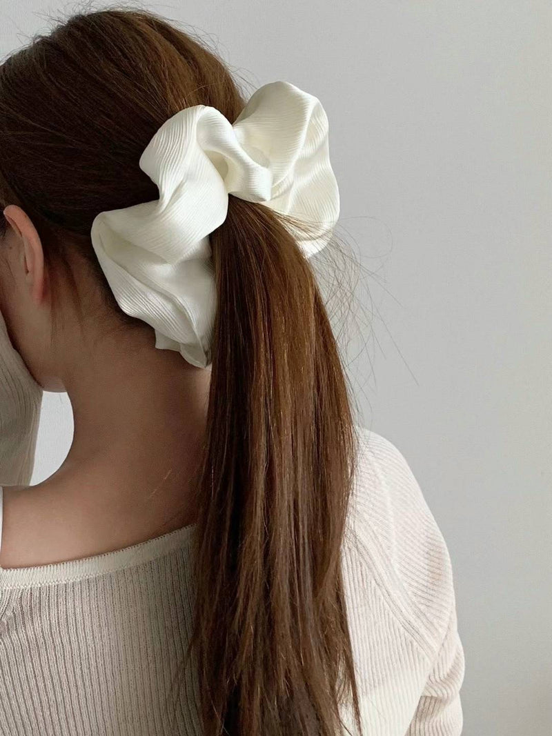 SATIN WRINKLE HAIR SCRUNCH