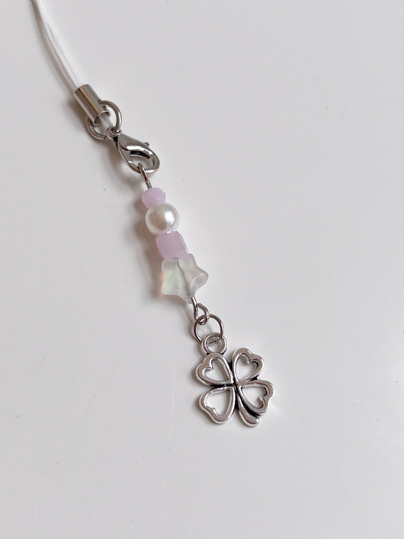 SILVER CLOVER KEY CHAIN