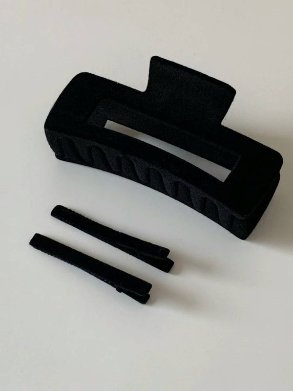 VELVET SQUARE HAIR CLIP