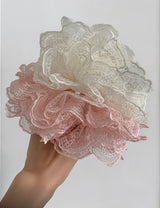 LACE FLUTTER HAIR SCRUNCH