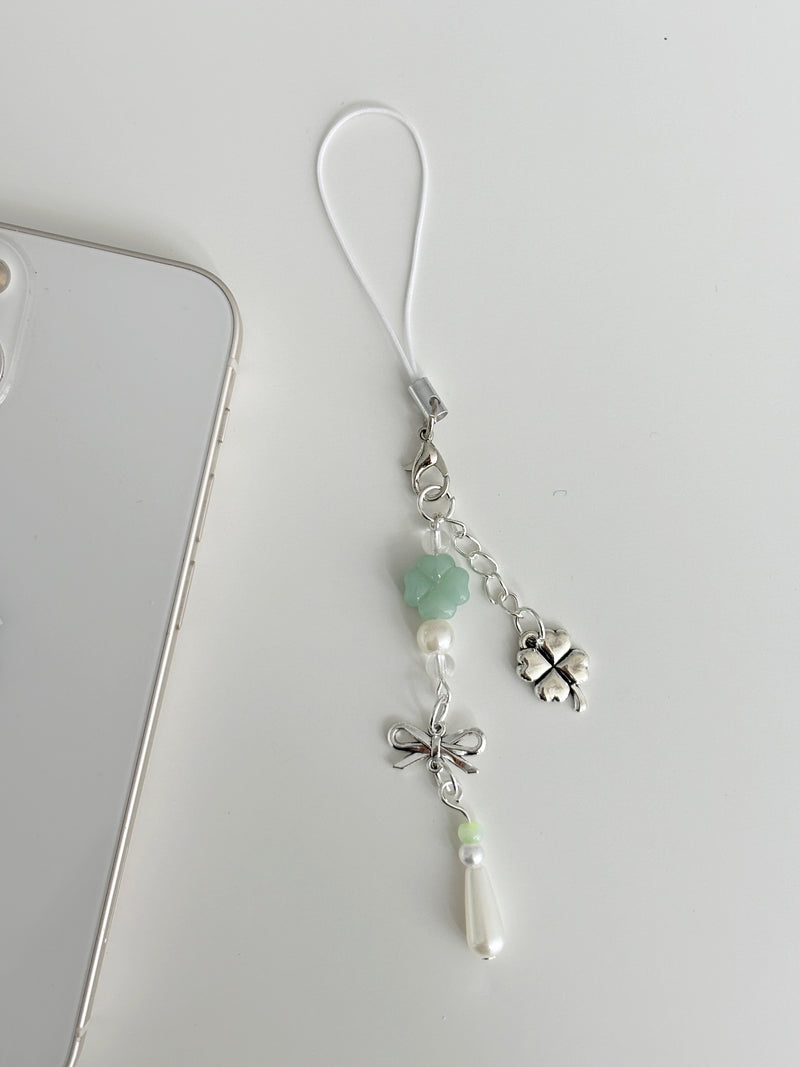 GREEN SILVER CLOVER KEY CHAIN