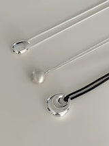 OVAL MUSE NECKLACE