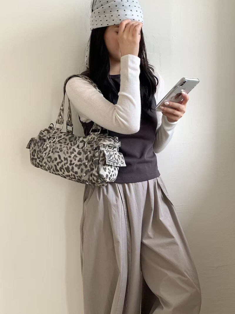 LEON LEOPARD BAG