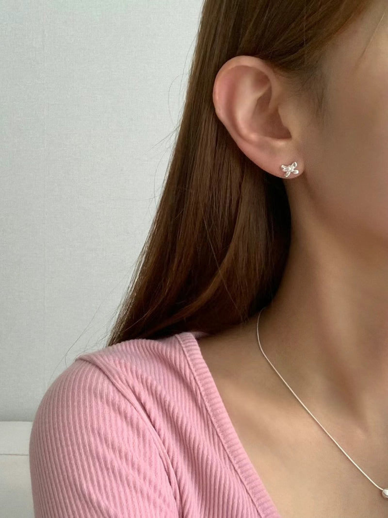 RIBBON DEW EARRINGS