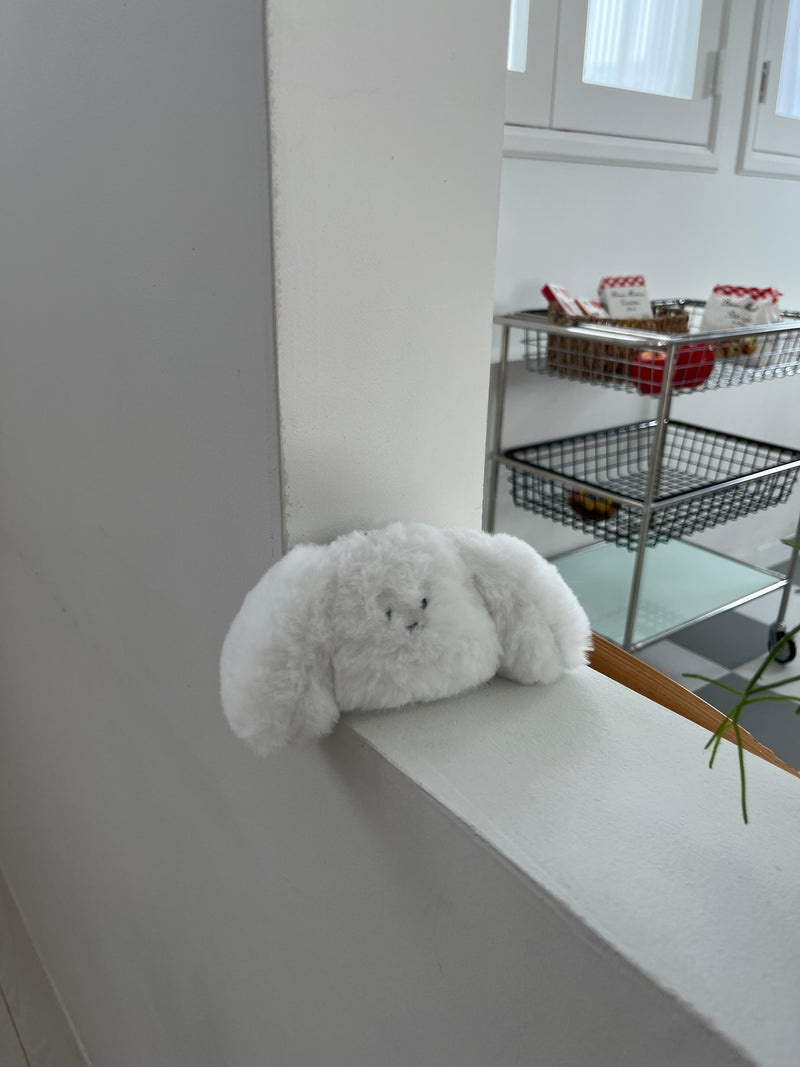 WHITE DOGGY KEY RING