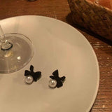 SELENE PEARL EARRINGS