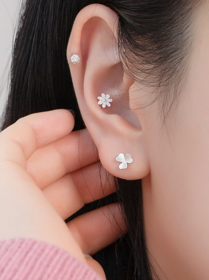 TRIPLE FLOWER PIERCING