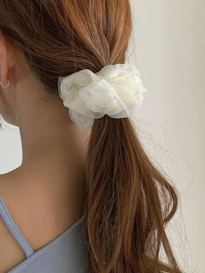 LACE HAIR SCRUNCH