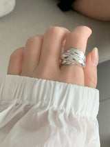 SCULPTED CURVE RING