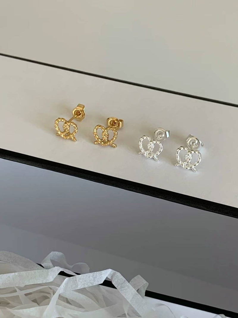 PRETZEL EARRINGS