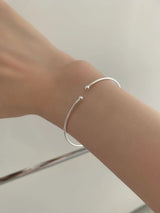 ESSENTIAL BANGLE