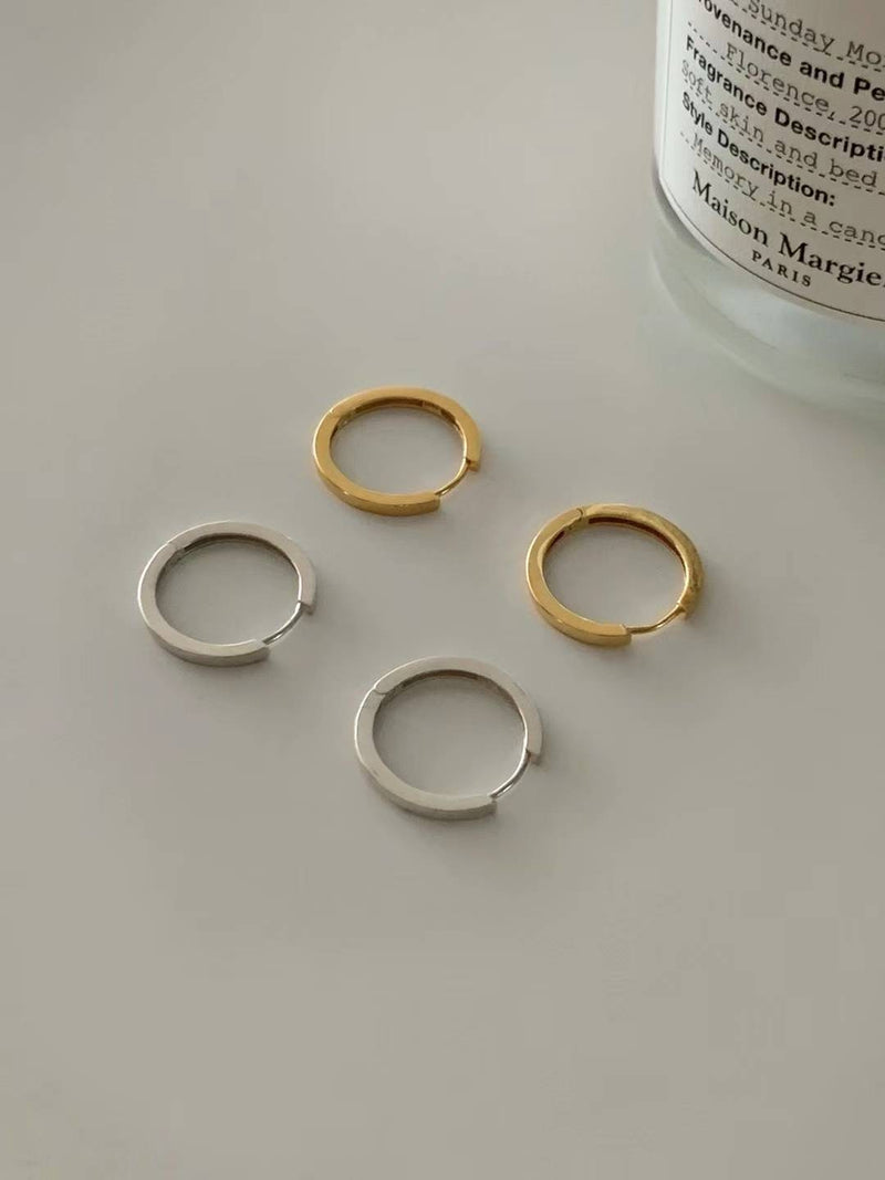 FLAT ONE TOUCH EARRINGS