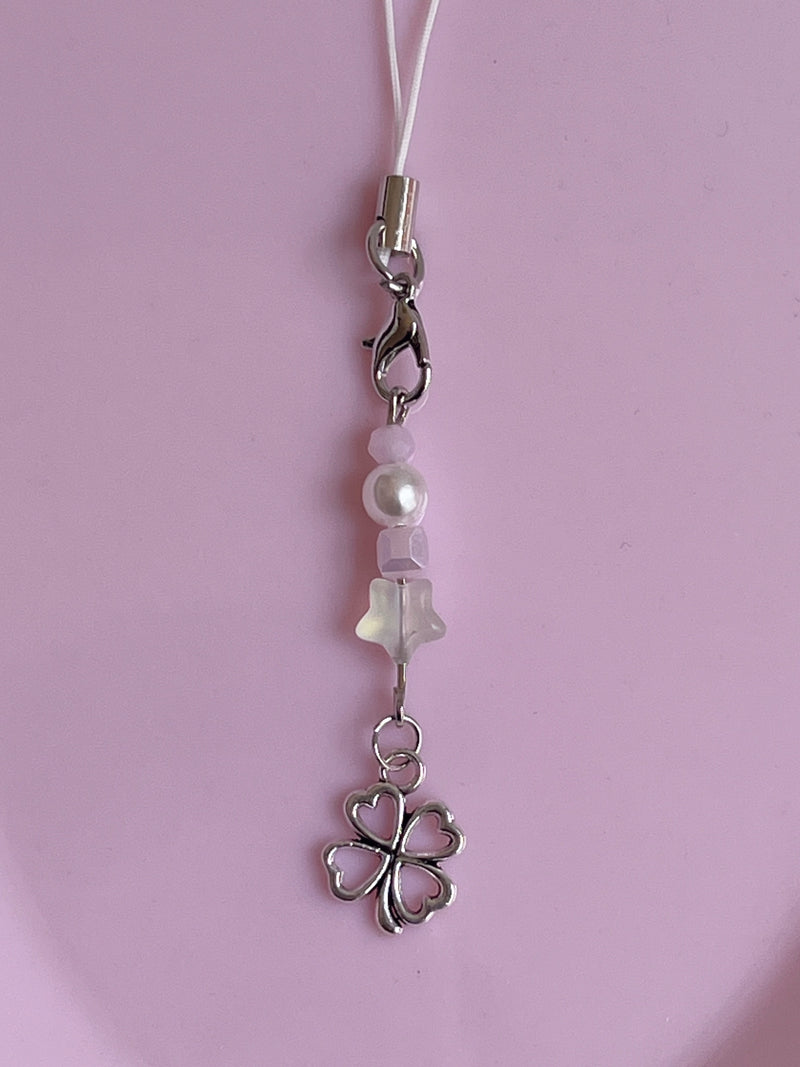 SILVER CLOVER KEY CHAIN