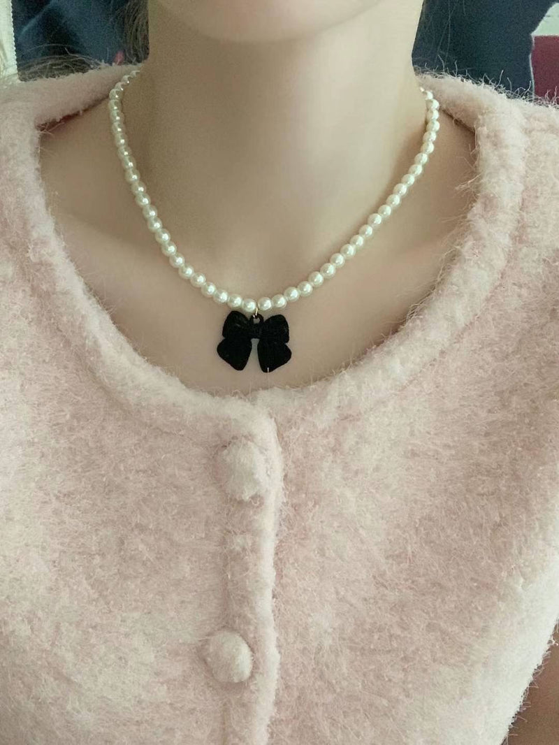 VELVET RIBBON PEARL NECKLACE
