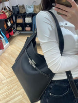 Soft Carry Leather Bag