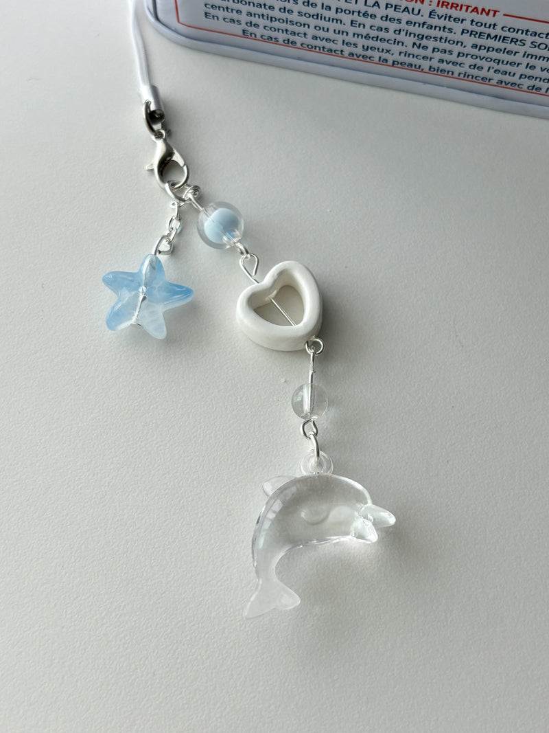 CLEAR DOLPHIN KEY CHAIN