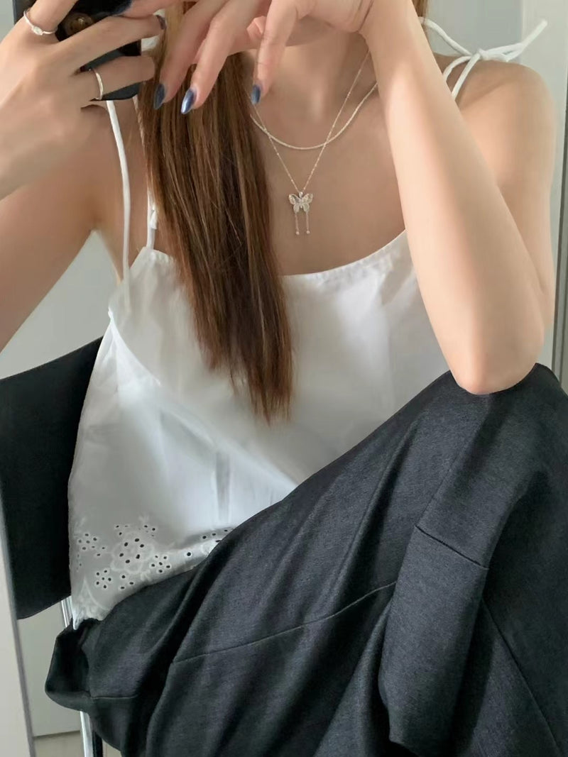 FLUTTERLINE NECKLACE