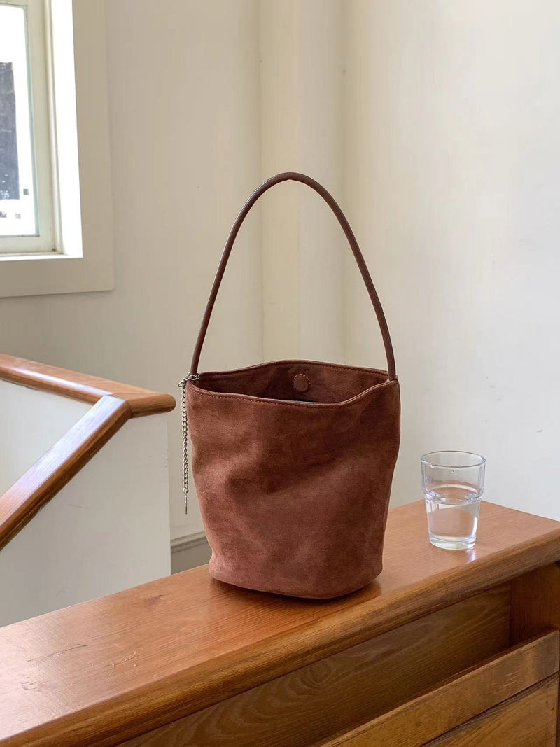 BUCKET TOTE BAG