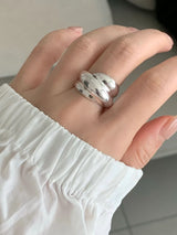 SCULPTED CURVE RING