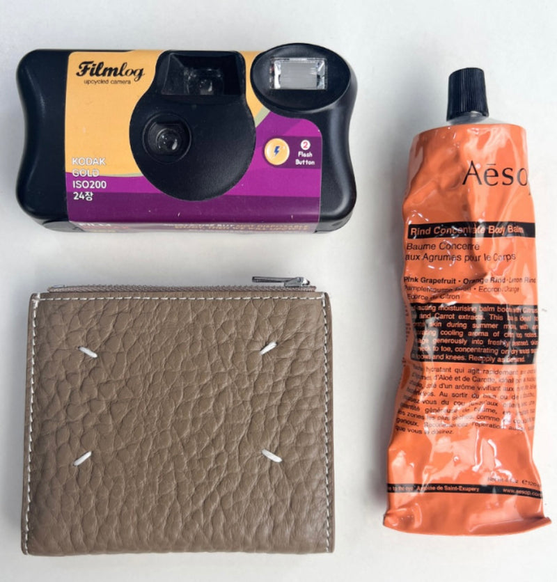 STITCHES LEATHER HALF WALLET