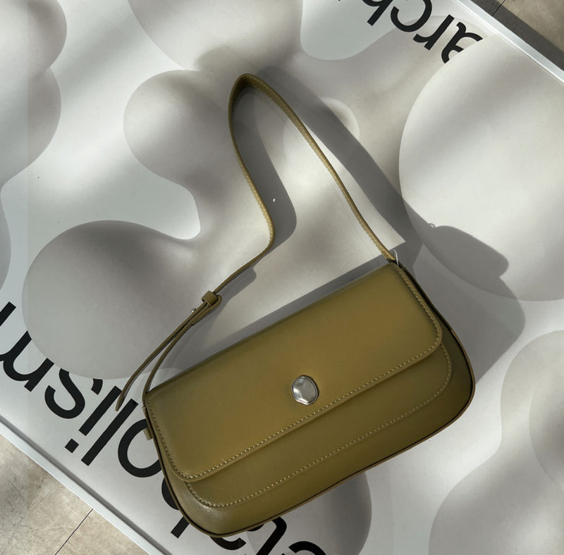 SLEEK BAGUETTE BAG