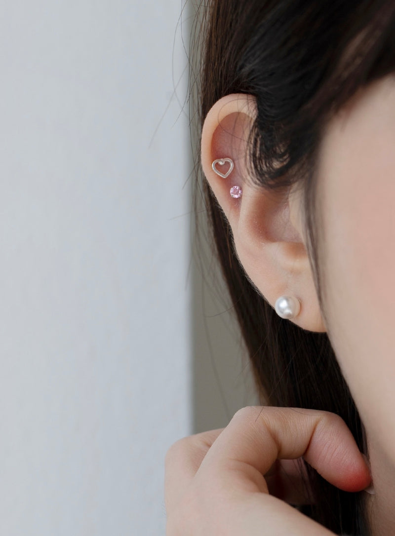 LINE FIGURE BARBELL PIERCING