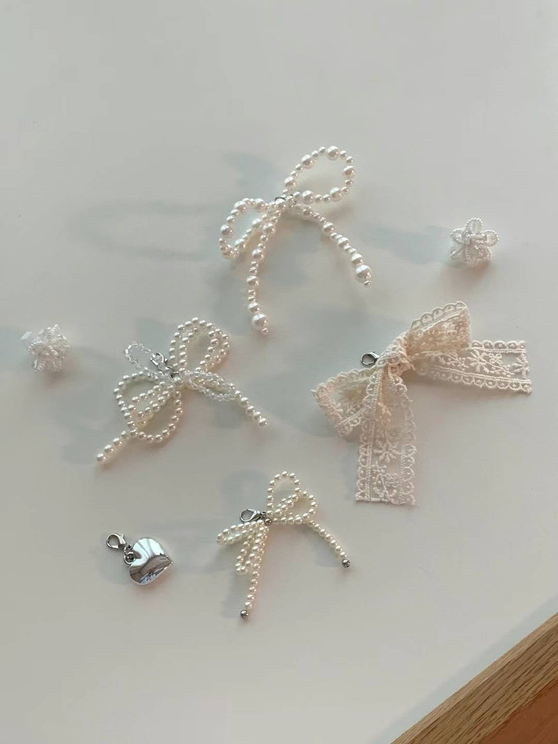 PEARL FLOWER SHOE CHARM