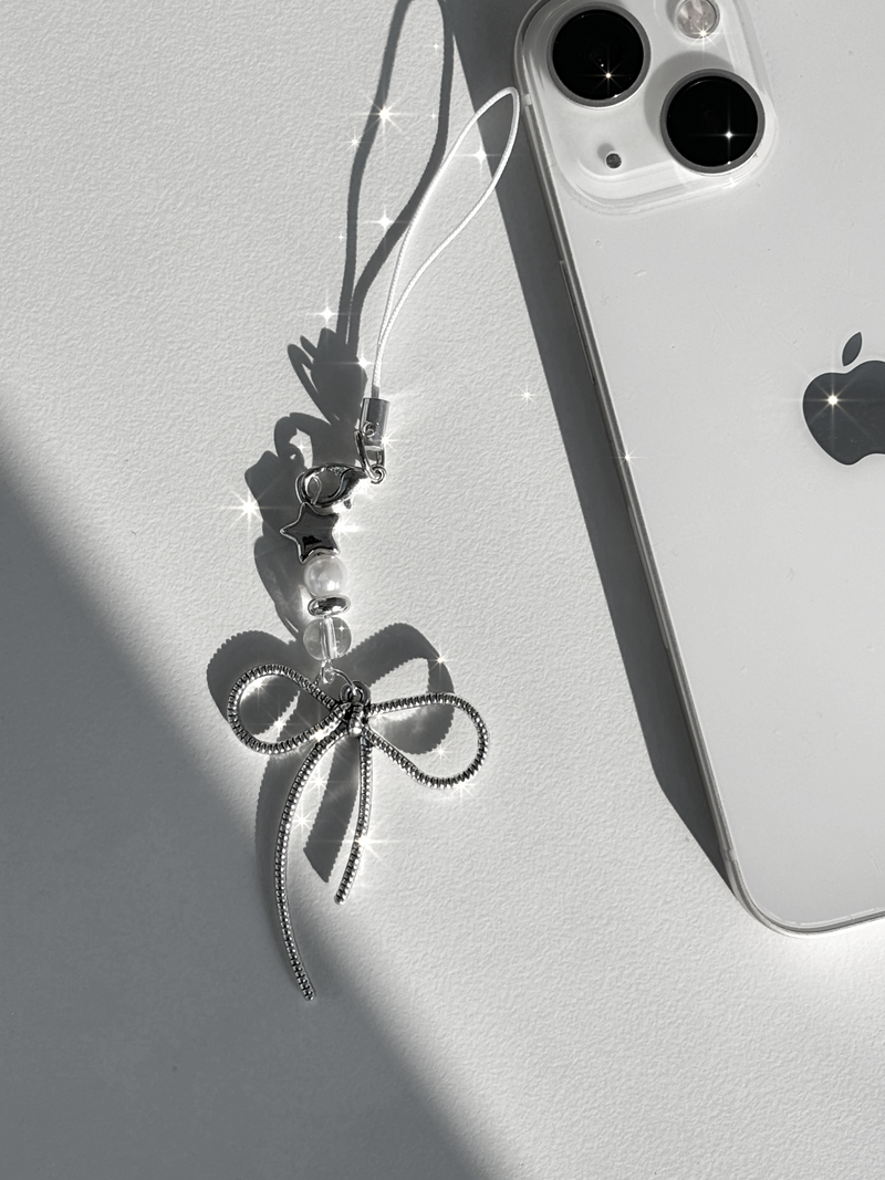 METALLIC RIBBON KEY CHAIN