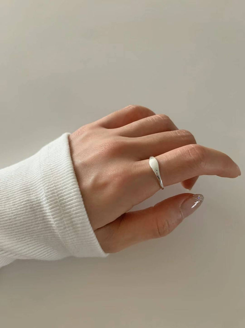 OVAL POINT RING