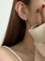 CHIC POD EARRINGS