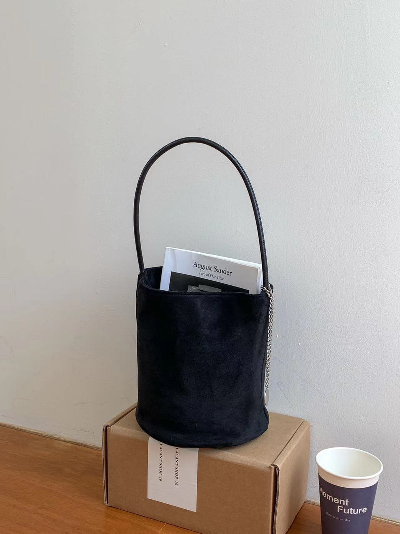 BUCKET TOTE BAG