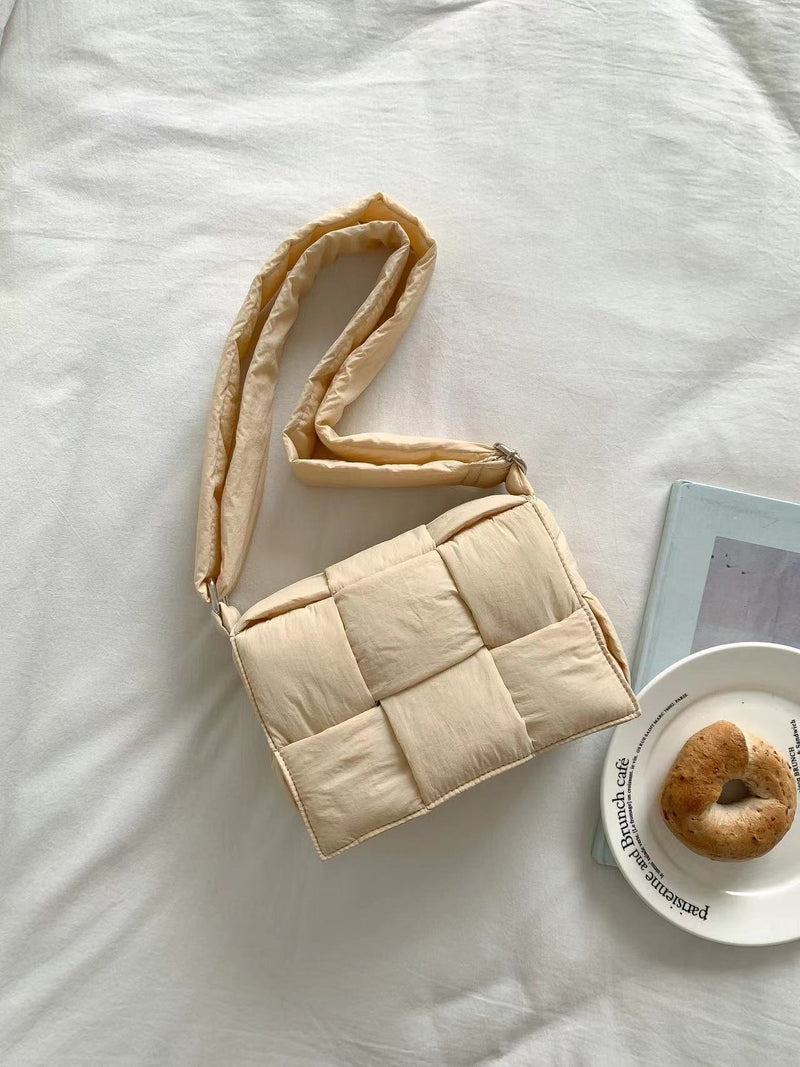 WAFFLE PADDING BAG