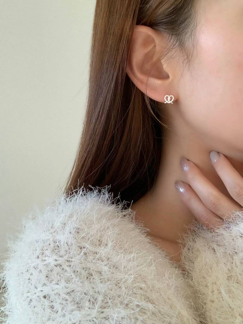 PRETZEL EARRINGS